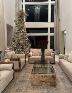 Upscale Residence with Pool and Spa - 7