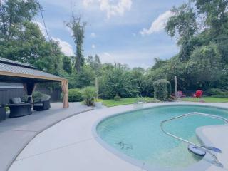 Sunlit Hideaway 3BR 2BA house pool - Little River - 0