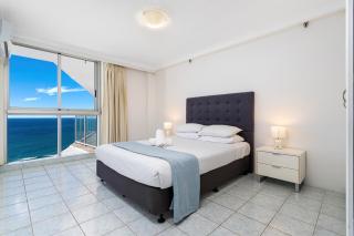 Peninsula Apartments Surfers Paradise - Gold Coast - 8