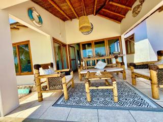 Waltako Beach Culture - Canoas De Punta Sal - 5
