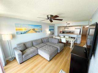 Stunning Beachfront Condo Endless Views from this Balcony - 0