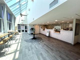 Stunning Beachfront Condo Endless Views from this Balcony - 9