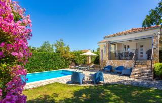 Amazing Home In Njivice With Kitchen - 4