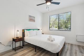 CozySuites in Glendale Westgate with pool #07 - 2