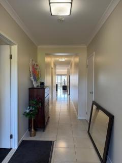 Specious home in Bendigo - 3