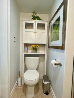 Entire Cozy Apartment with Share Jacuzzi to Enjoy Amazing Views - Halifax - 1