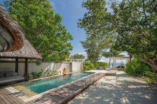 Four Seasons Resort Maldives at Kuda Huraa - 2