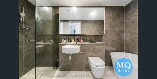 Luxury apartment in Eastgardens - 1