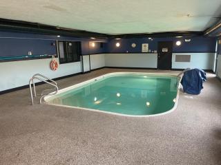 New Victorian Inn & Suites Lincoln - 3