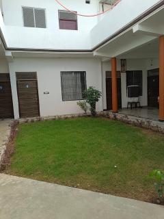 B D House - 7