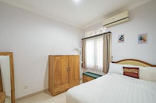 Casa Raya 4BR Villa in Kuta - 3