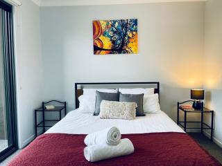 Calm Getaway Close to Airport - Melbourne - 2