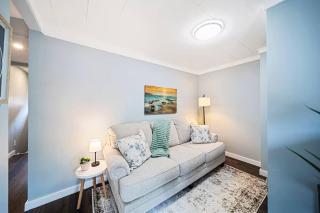 Lakewood Entire Home! Sleeps 10! - 0