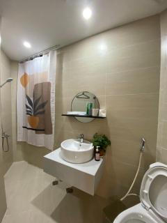 Chiuu Home Cozy Apartment with Pool, Gym, Hue - 6