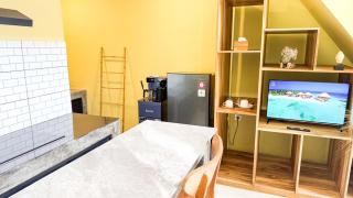 Tropical Loft Hideaway Villa with Sofa Bed Canggu - 4