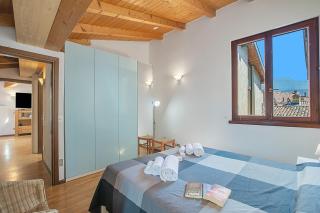 Skylight - Happy Rentals - 1