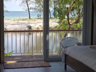 White Beach Resort Longset - 9