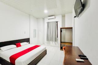 RedDoorz Syariah at Hotel Seunia Banda Aceh - 0