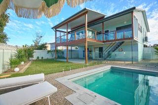 Riverside Retreat - Harrington - 0