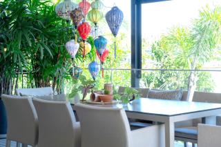 Waterfront Stay at Sunshine Villa - 4