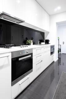 Green & Serene 1BR - Pool, Gym & Stylish City - 3