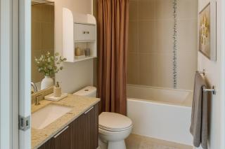 Modern 1BR Apartment in Yaletown, Downtown Vancouver - Vancouver - 1