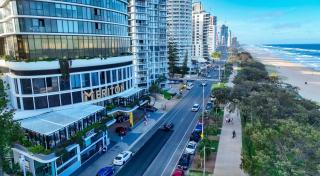 Sky-High Villa with Wide Ocean Views - Pet Friendly - Gold Coast - 1