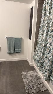 Vine & Sunset Loft Free Parking and WIFI - Los Angeles - 2