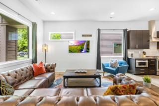 Modern new 4BR Home near NoDa & Downtown - 9