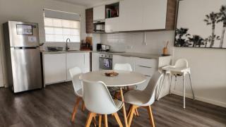 Contemporary 2BR Apt w Free Parking - Hosted by Canstay - Kingston - 5