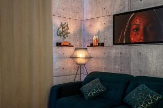 Designer Suite with Skyline views - 9