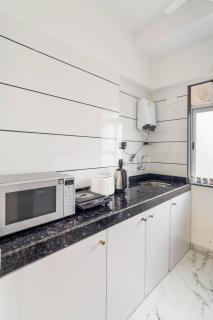 Zara 1BHK Bandra W by The Bombay Home Company - 5