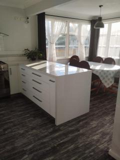 3-Bedrooms Home near Hospital& Airport - Palmerston North - 4