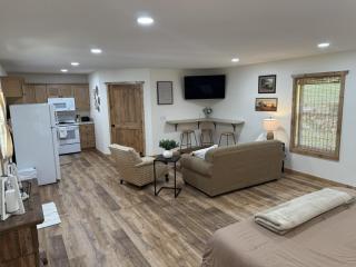 Cozy Dragon's Nest Cabin Retreat - 4