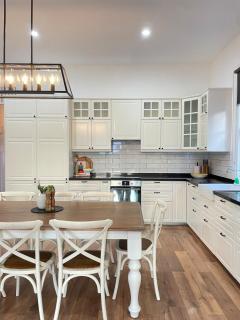 Prelaunch - Victorian Hilltop Retreat - Castlemaine - 0
