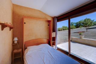 RESOULES II - piscine, pleine nature - 1