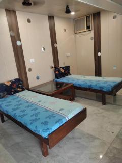 Budget AC Room Sharing basis - 0