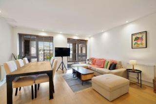 NEW Modern 2-Bed Riverside Flat with Balcony SW11 - London - 9