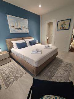 Molly house - 7