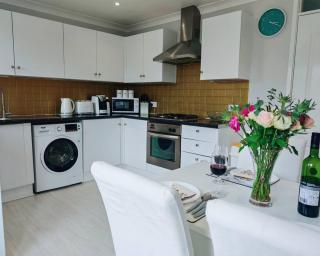 Fully accessible bungalow by the Beach - Port Talbot - 6