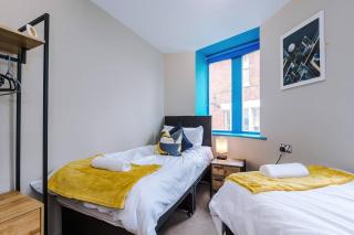 Two BDR Flat By Eason Stays Short Lets & Serviced Accommodation Wigan With Free Parking - 4
