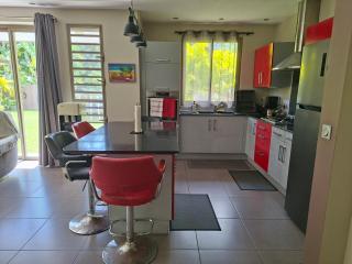 Iolana's Beach house - Beautiful Home - Punaauia - 2