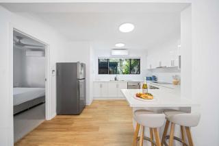 The Palms in Coolum Beach - Pet Friendly & Pool - Coolum Beach - 1