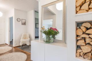 Arctic Clover City Villa - - 1