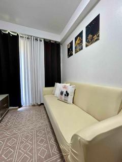 R&J Home Stay Dvo - 8