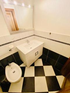 Convenient Apartment - 3