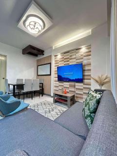 Adi Hideaway Staycation at Camella Northpoint 2 Bedroom - 4