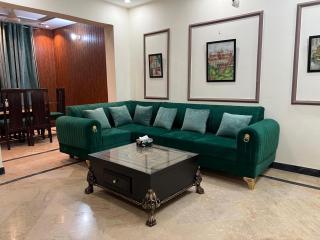 Luxury comfort home - Lahore - 5