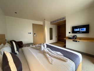 Hotel Orelio by TGH, kempegowda Airport Road - 4