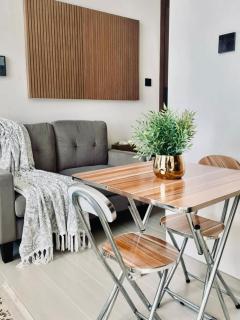 Fully Equipped Studio with Kitchen and Free Wi-Fi - 9